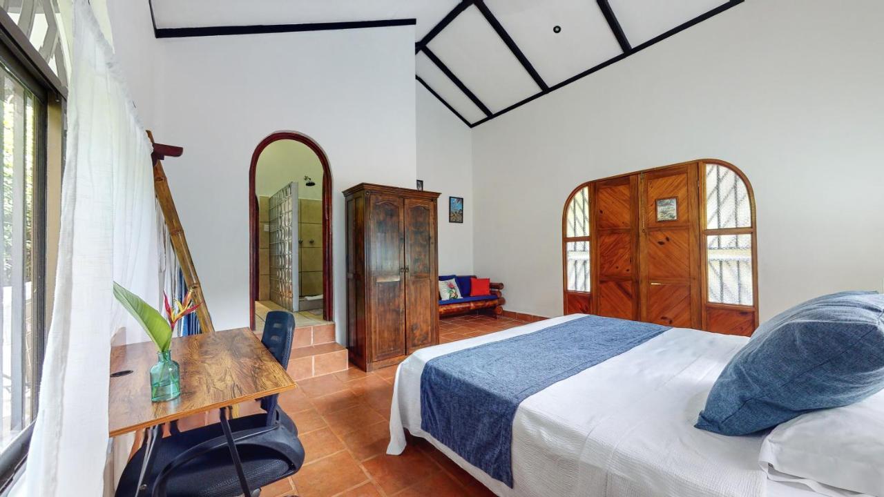 The Scarlet Villas Ojochal Bagian luar foto