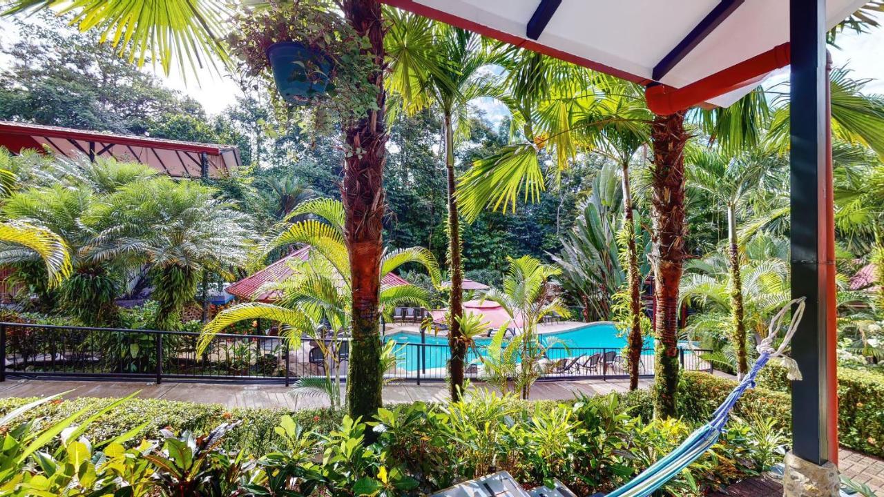 The Scarlet Villas Ojochal Bagian luar foto
