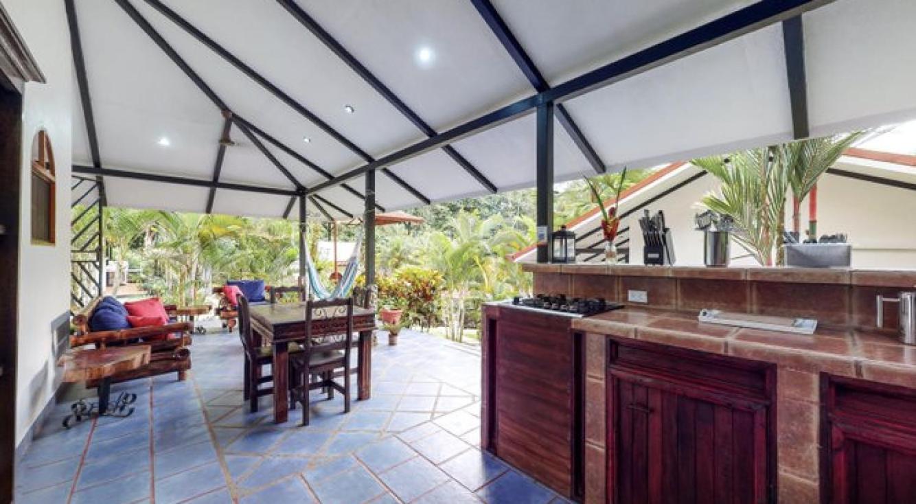 The Scarlet Villas Ojochal Bagian luar foto