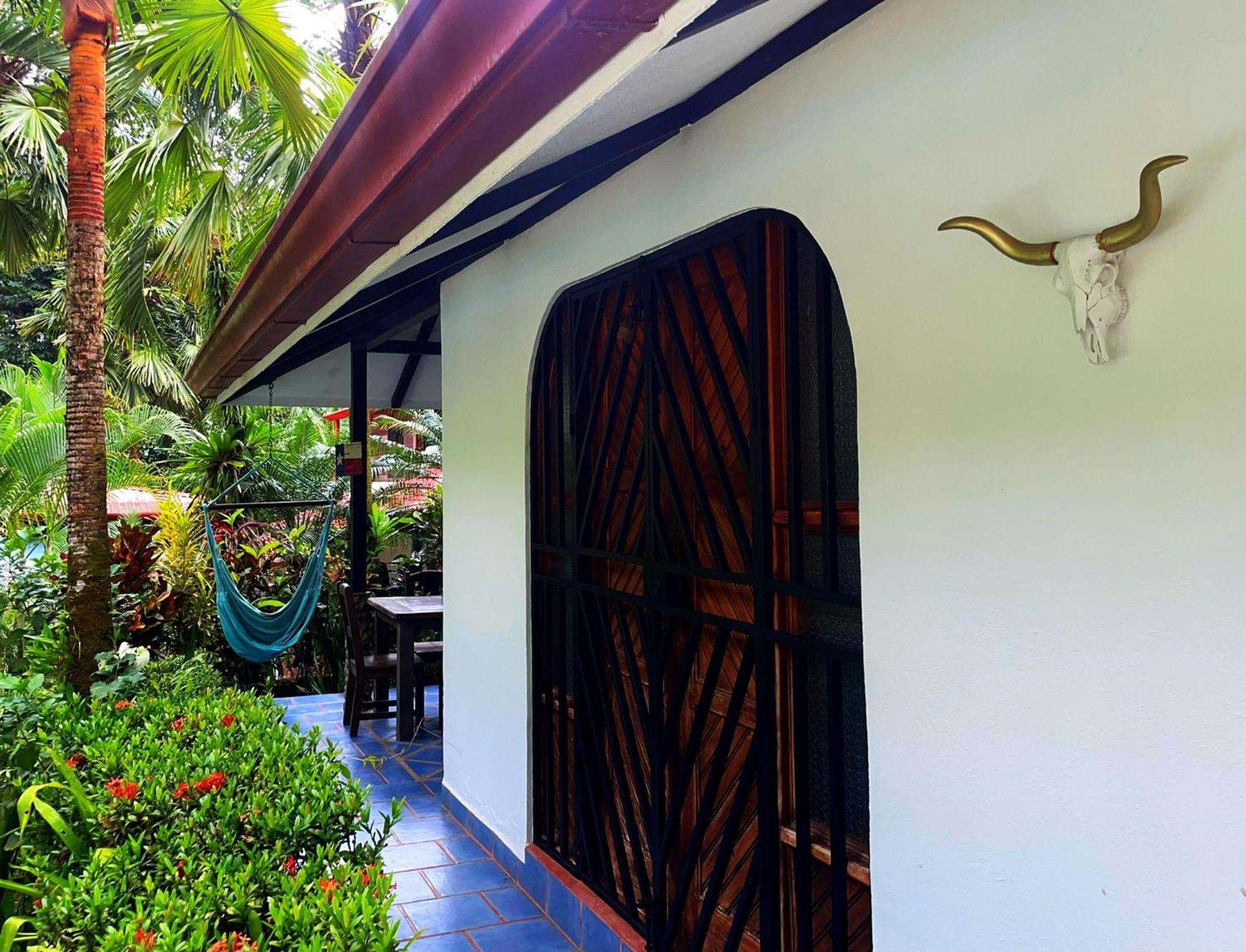 The Scarlet Villas Ojochal Bagian luar foto