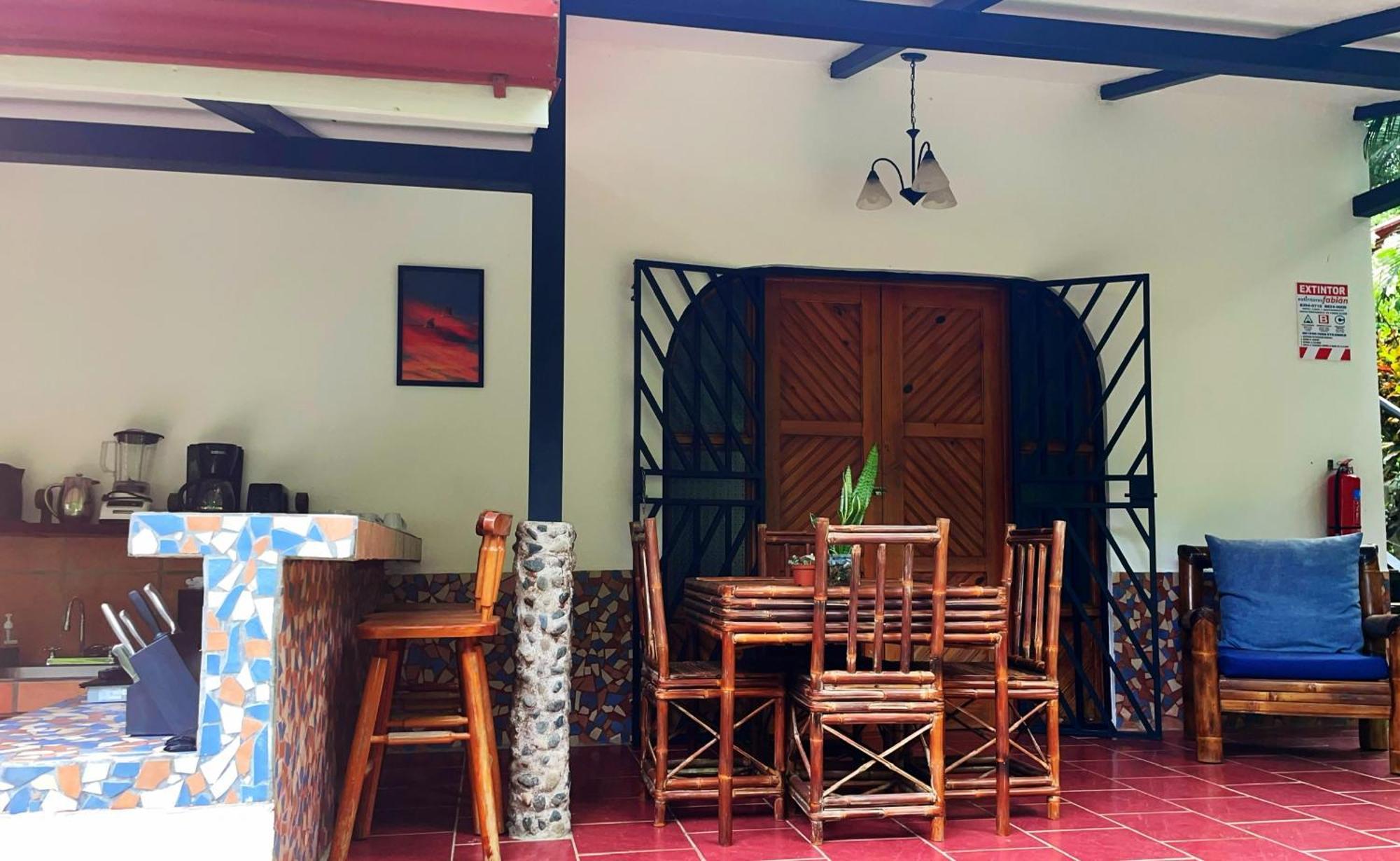 The Scarlet Villas Ojochal Bagian luar foto
