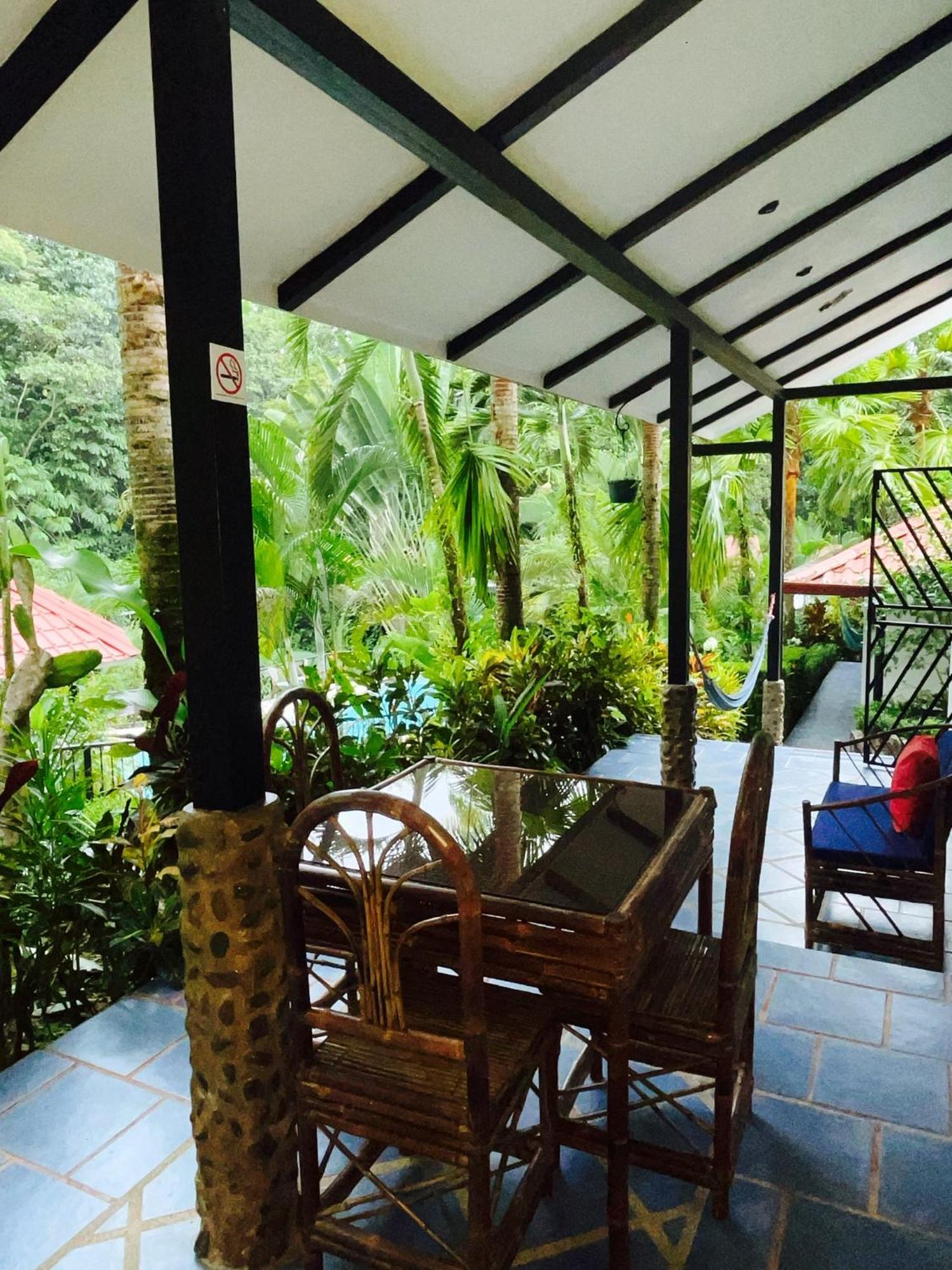 The Scarlet Villas Ojochal Bagian luar foto